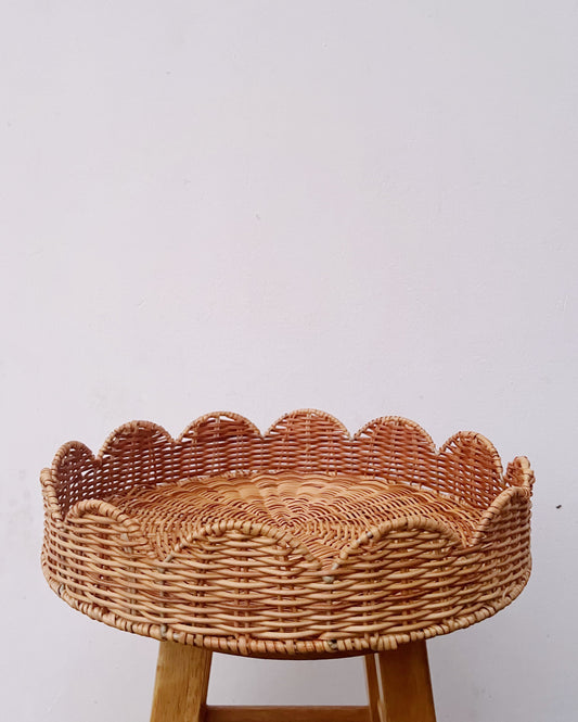 Scalloped Round Rattan Tray